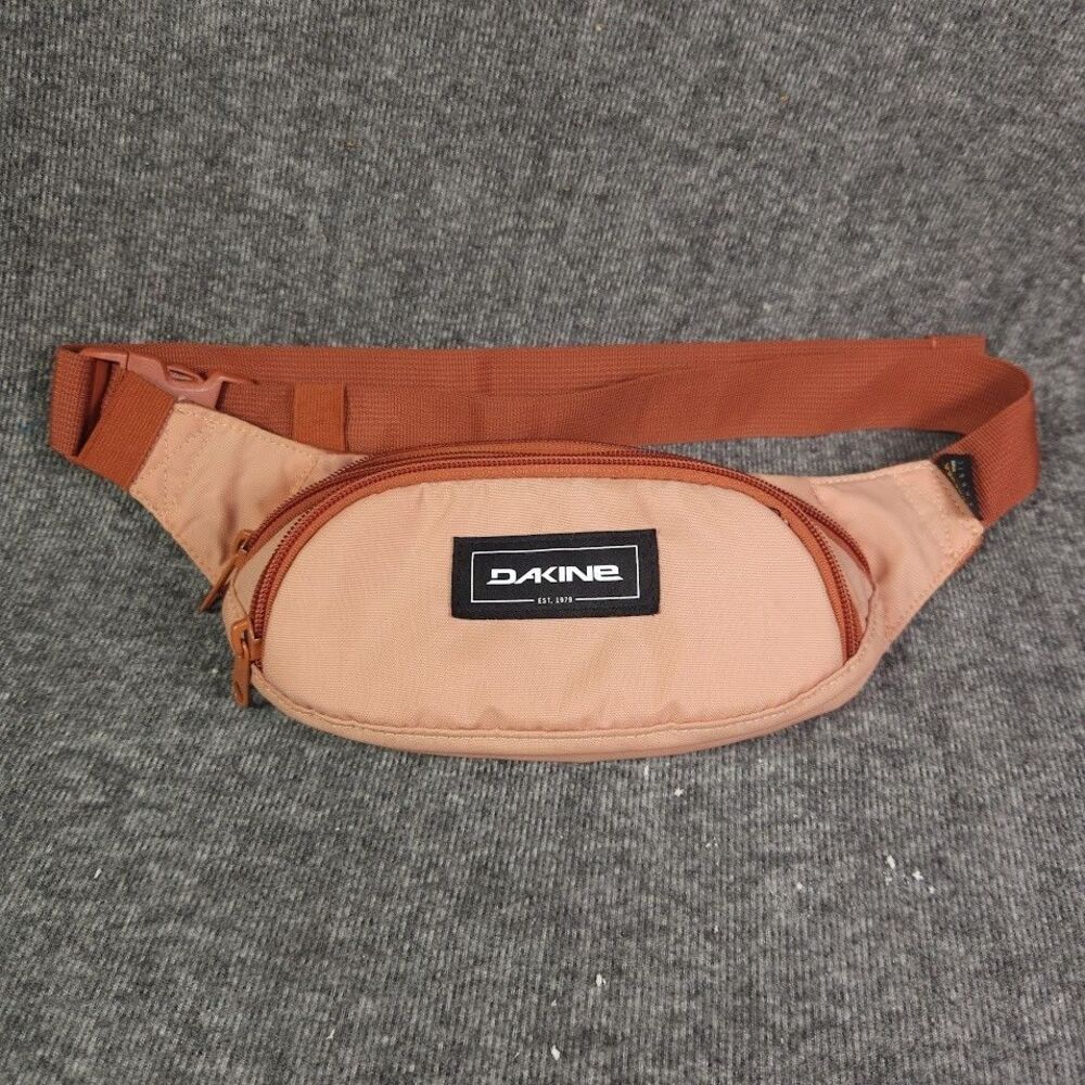 Dakine Hip Pack Unisex Muted Clay Fanny Pack Sporty Travel Bag